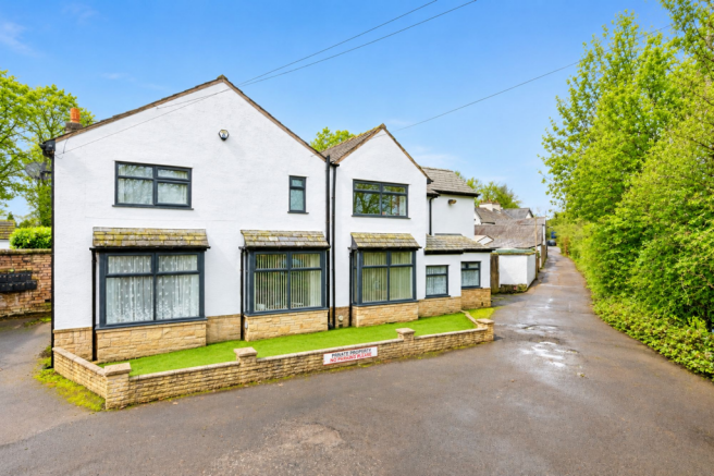 5 bed property, in Elton Vale Road, £900,000