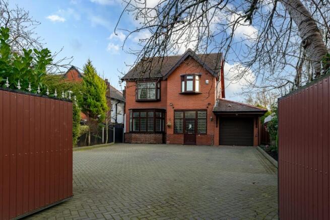 5 bed property, in Chorley New Road, £700,000