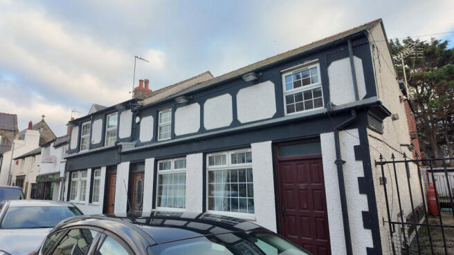 Land, in Bedford Street, £160,000
