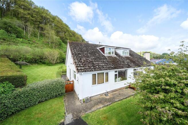 3 bed property, in Underhill Crescent, £178,000