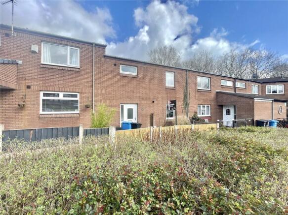 3 bed property, in Bristol Avenue, £130,000