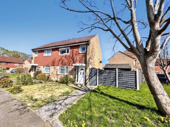 3 bed property, in Barrow Way, £340,000