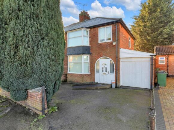 3 bed property, in Turnbull Drive, £260,000