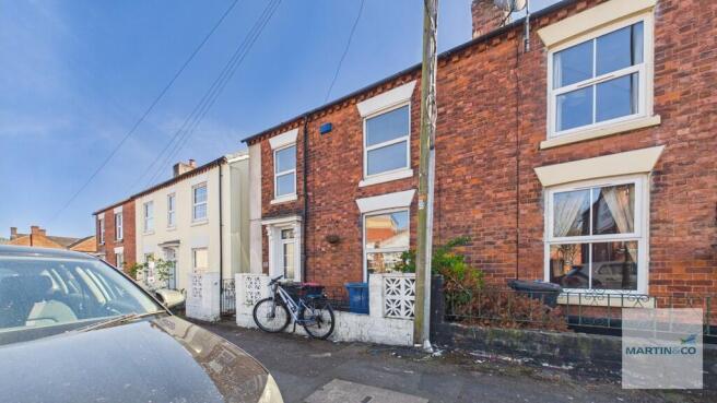 3 bed property, in Albert Road, £170,000