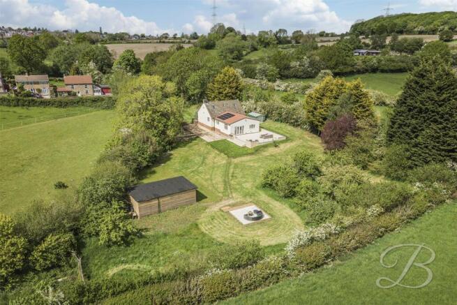 4 bed property, in Lower Alley, £695,000
