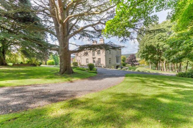5 bed property, in Derwent Hill, £1,350,000