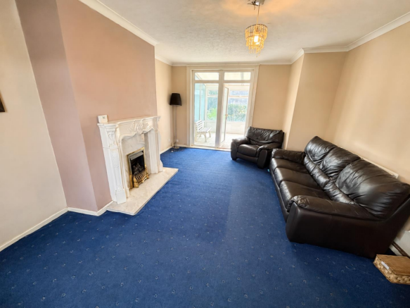 3 bed property, in Stand Rise, £230,000