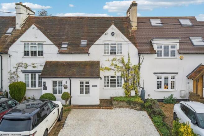 3 bed property, in Roberts Lane, £690,000