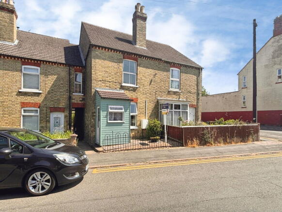3 bed property, in King Edward Street, £165,000