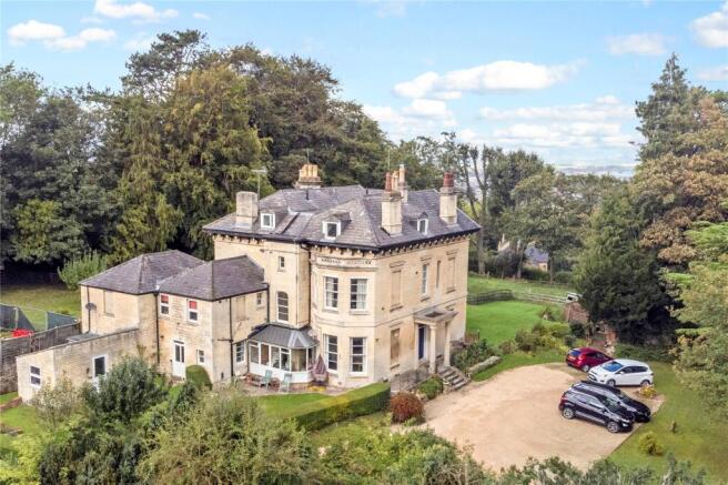 10 bed property, in Leckhampton Hill, £1,595,000