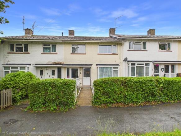 3 bed property, in Tilgate Way, £325,000