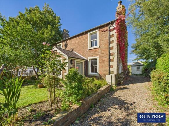 4 bed property, in Damerosehay, £200,000
