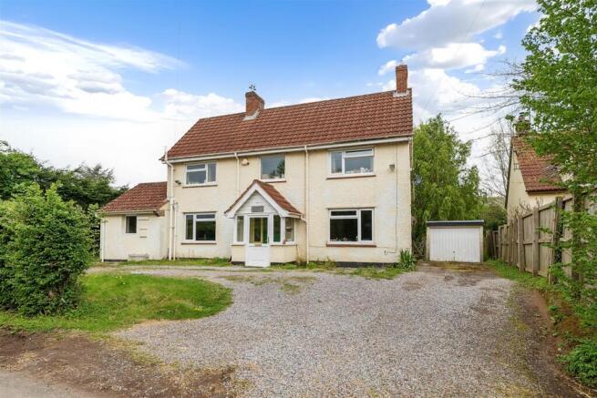 3 bed property, in Stoke St. Mary, £450,000