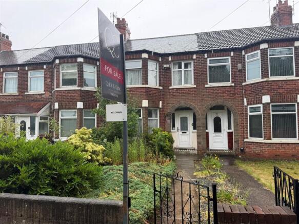 3 bed property, in Willerby Road, £150,000