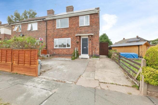 3 bed property, in Weaver Road, £219,000