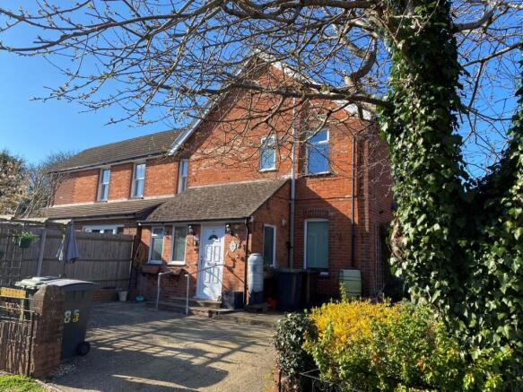 3 bed property, in Rushes Road, £345,950