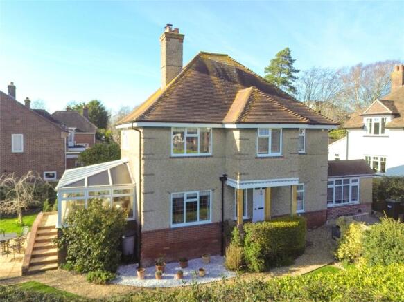 3 bed property, in Belmore Road, £825,000