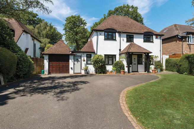 4 bed property, in The Broadwalk, £2,000,000