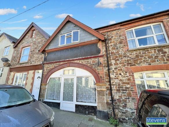 2 bed property, in Northfield Road, £149,950