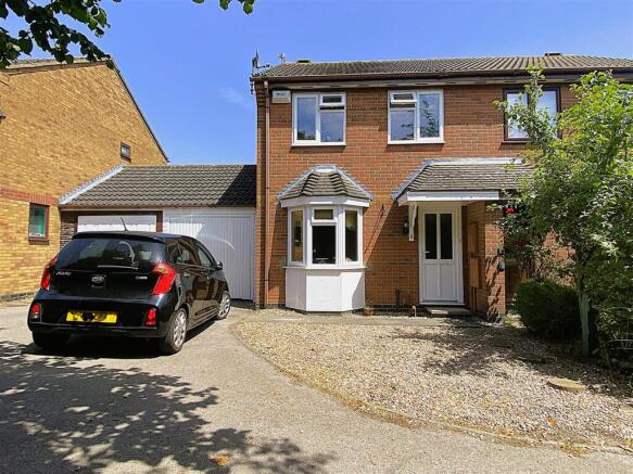 3 bed property, in Martin Drive, £259,500
