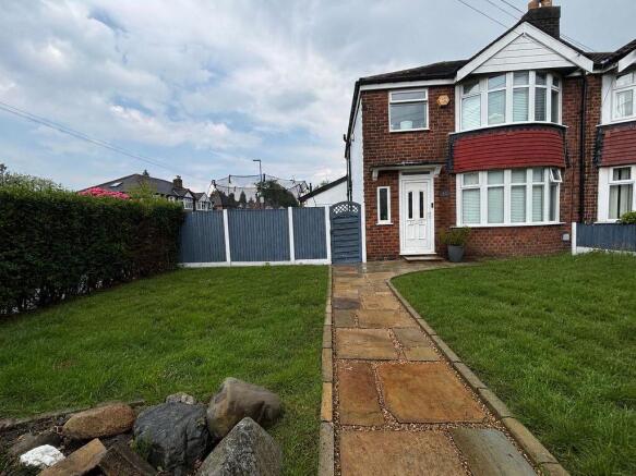 3 bed property, in Bloomsbury Lane, £530,000