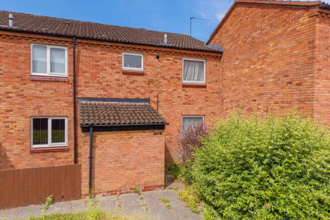 3 bed property, in Exhall Close, £175,000