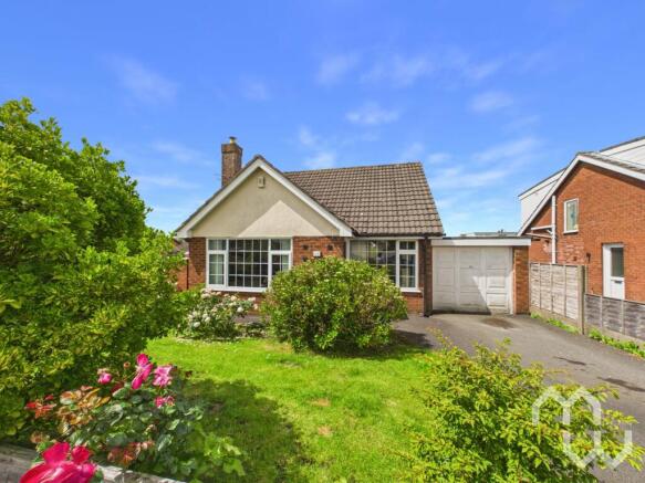 2 bed property, in Great Gill, £270,000