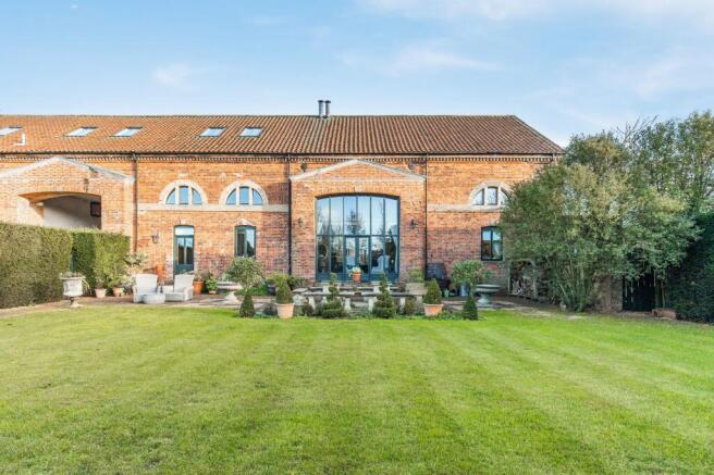 4 bed property, in Refined Rural Living in South Creake, £1,250,000