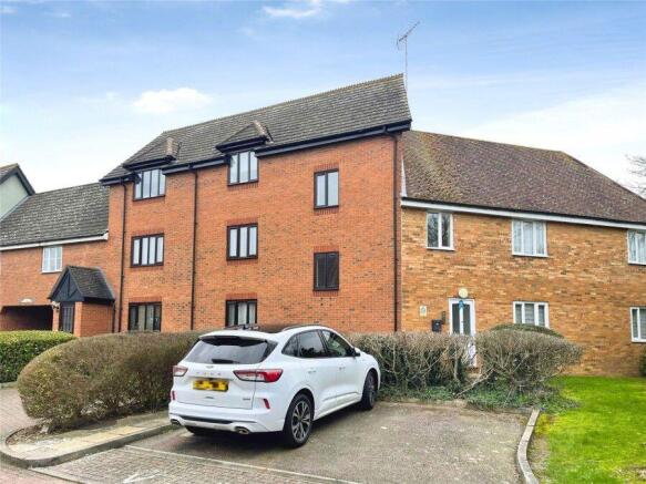 1 bed property, in Aynsley Gardens, £145,000