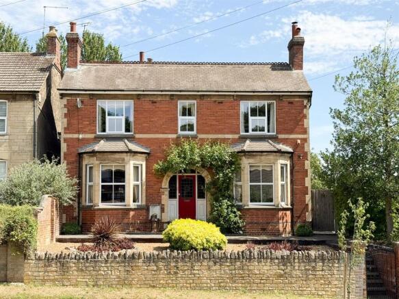 3 bed property, in Stanion Lane, £440,000