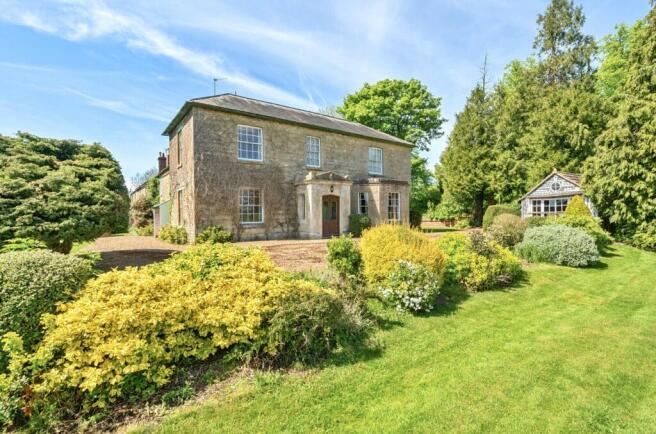8 bed property, in Ravenstone Lane, £1,699,000