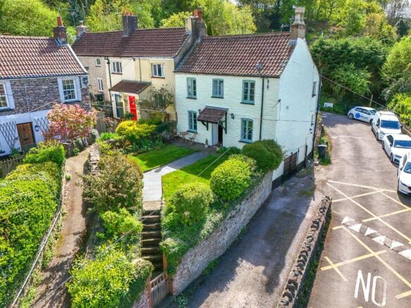 3 bed property, in Morgans Buildings, £400,000