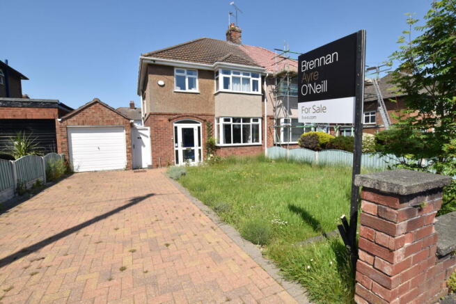 3 bed property, in Harvey Avenue, £290,000