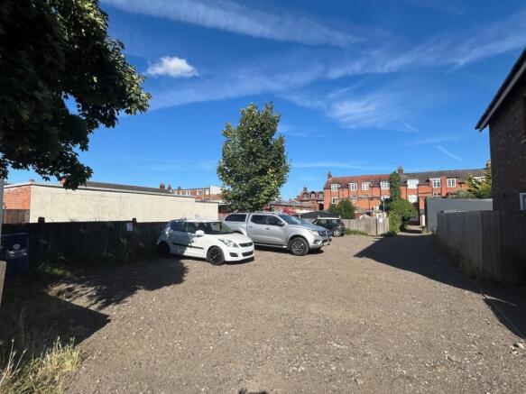 Land, in Land To Rear Of Hamilton Road, £200,000