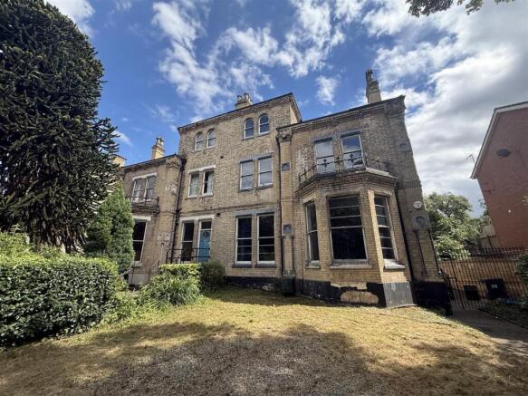 10 bed property, in Pearson Park, £900,000