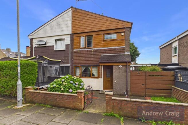 3 bed property, in Coston Drive, £119,950