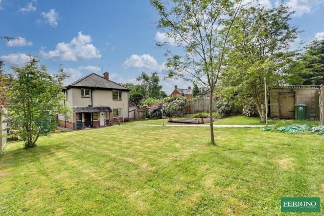 3 bed property, in Parkend Road, £350,000