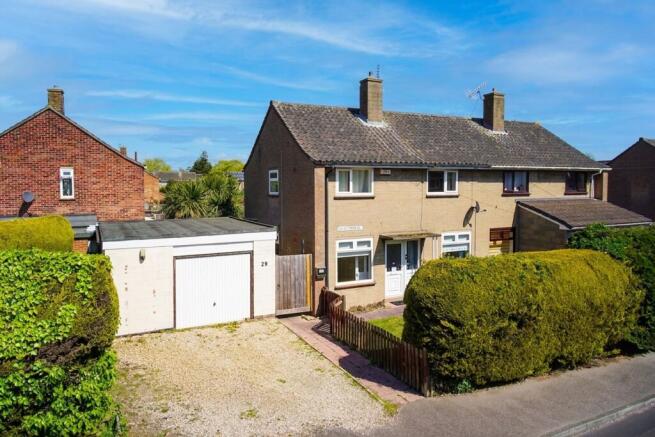 3 bed property, in Churchman Road, £260,000
