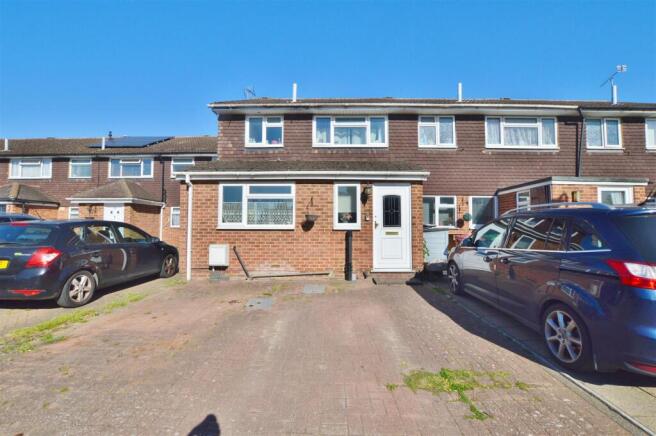 3 bed property, in Boarlands Close, £450,000