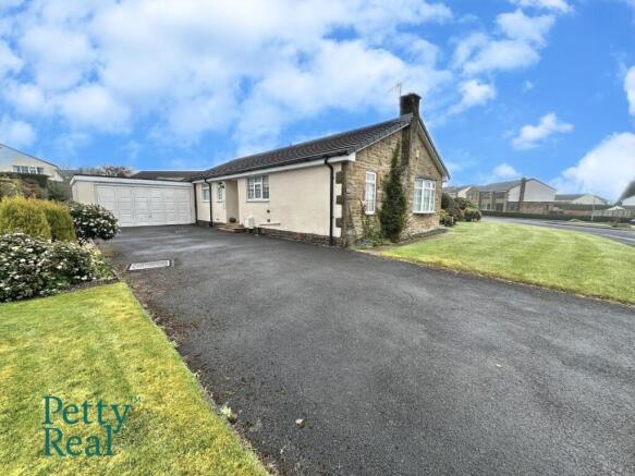 3 bed property, in Pendle Fields, £395,000