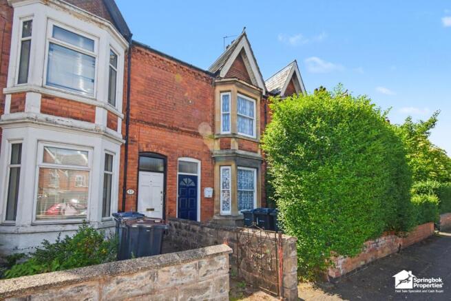 3 bed property, in Mason Road, £220,000