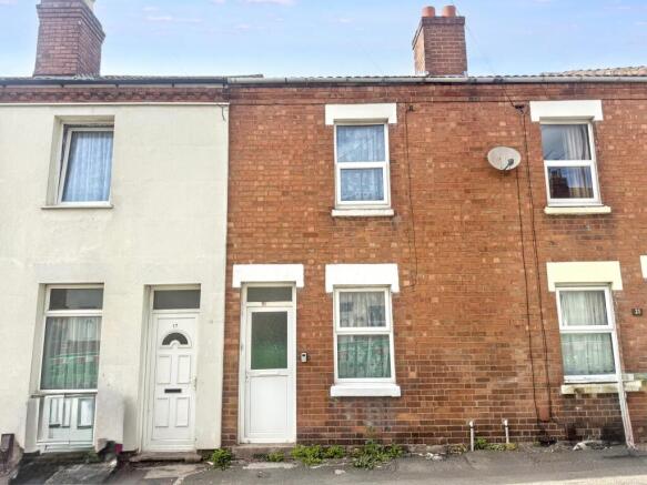 2 bed property, in 19 Leicester Causeway, £35,000