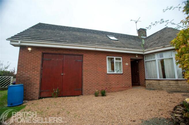 4 bed property, in East Street, £400,000