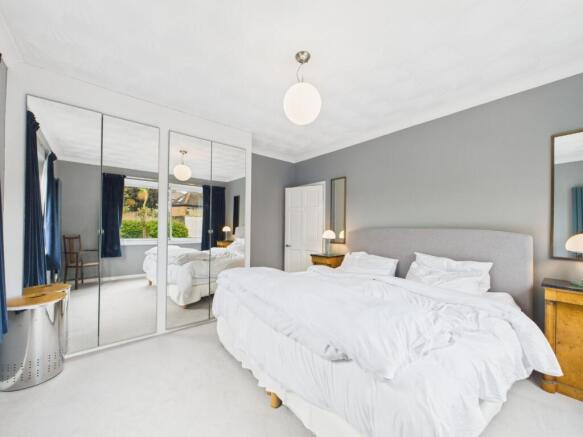 3 bed property, in Sidcup, £675,000