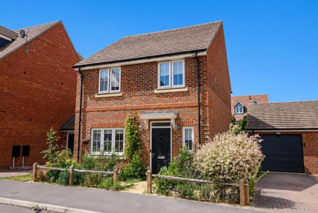 3 bed property, in Potash Mead, £500,000