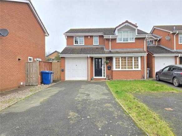 4 bed property, in Dorset Close, £350,000