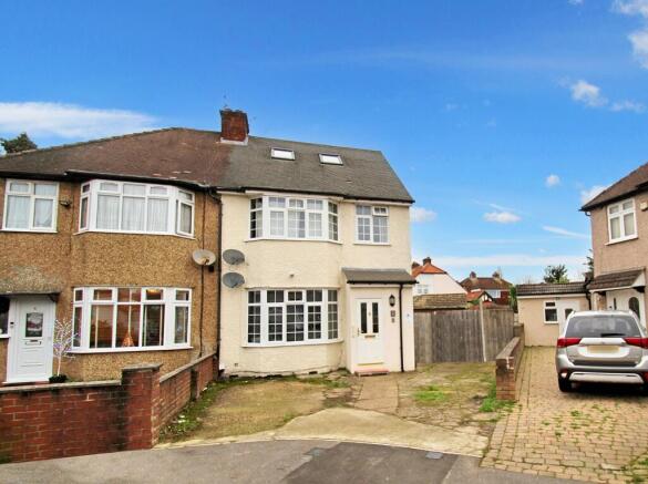 4 bed property, in Cromer Close, £650,000