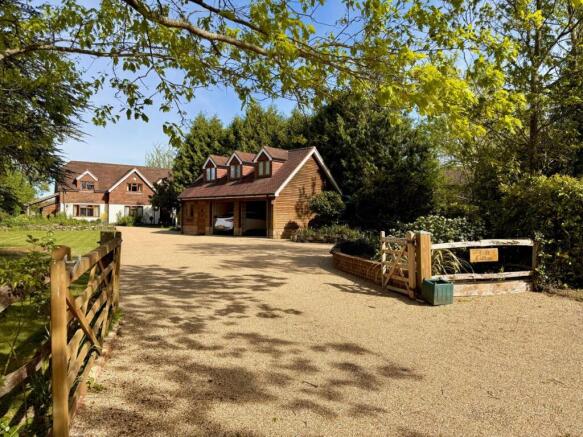6 bed property, in Stall House Lane, £1,695,000