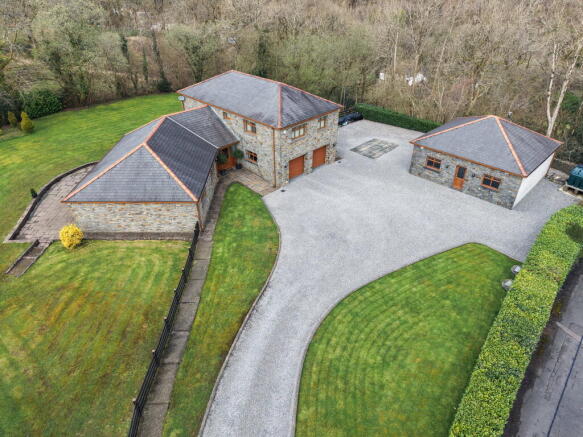 4 bed property, in Cwmtawe Road, £700,000