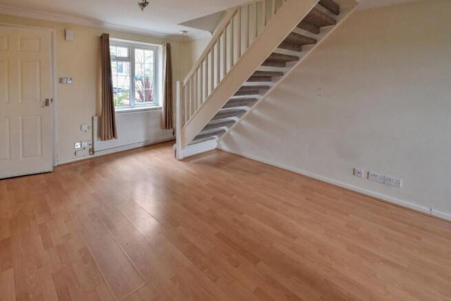 2 bed property, in Gatcombe Close, £210,000